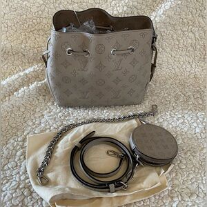 Louis Vuitton Bella mahina bag (galet)